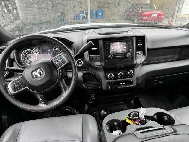 2022 ram 2500 tradesman crew cab 4x4 8' box