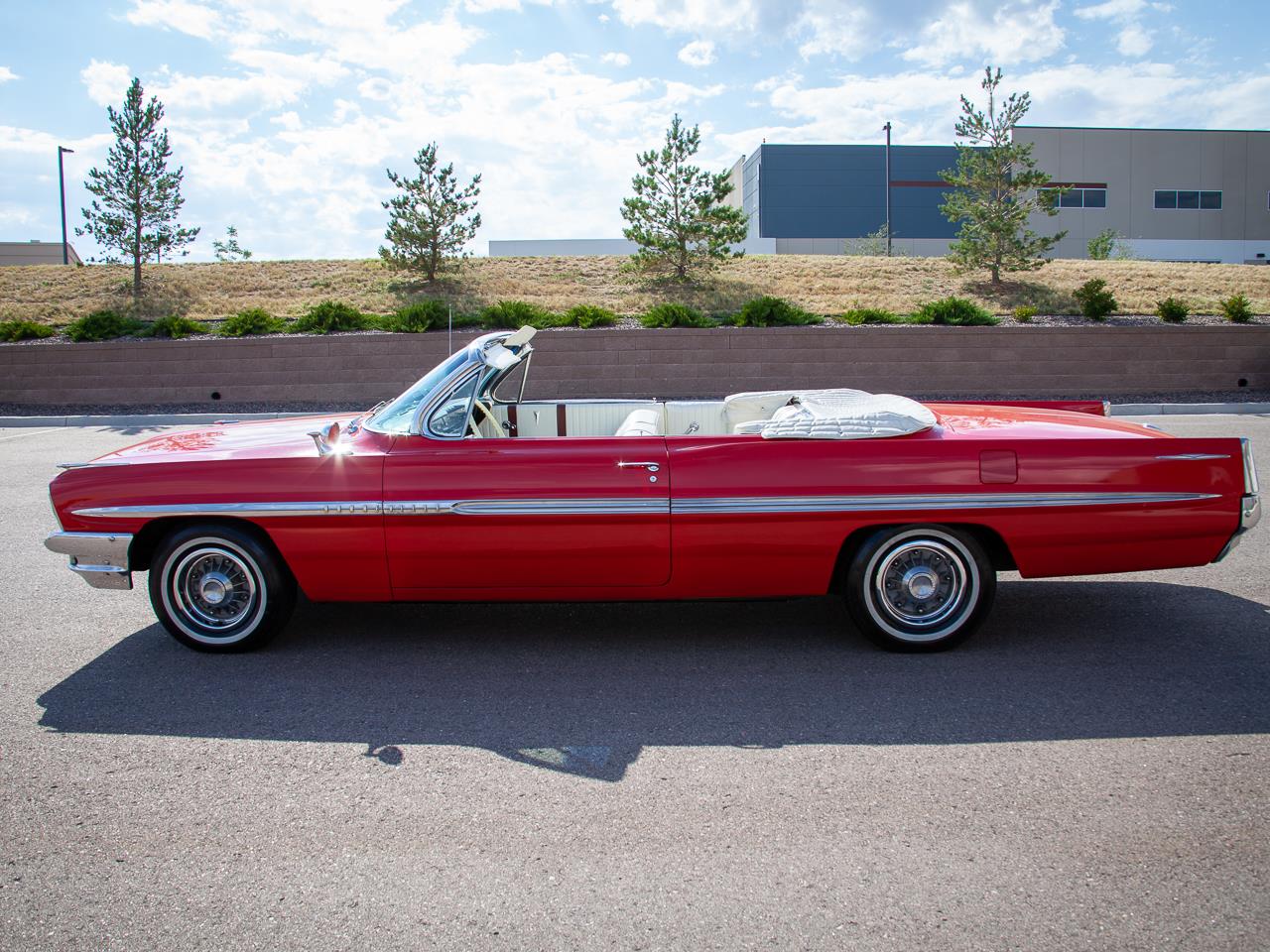 1961 pontiac bonneville