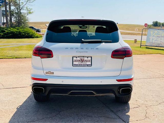 2017 porsche cayenne platinum edition