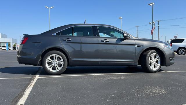 2019 ford taurus sel