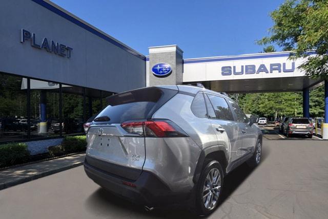 2023 toyota rav4 xle premium