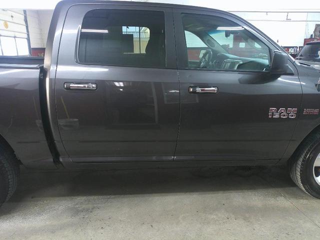 2015 ram 1500 slt