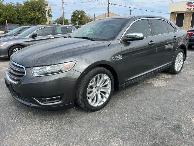 2019 ford taurus limited