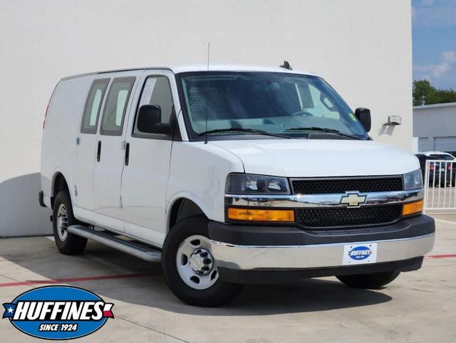 2022 chevrolet express 2500 work van