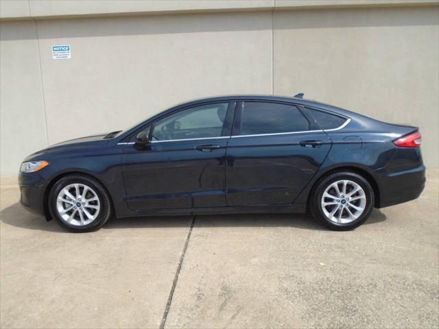 2020 ford fusion se