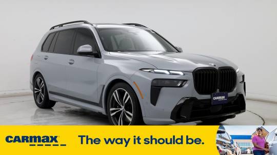 2023 BMW X7