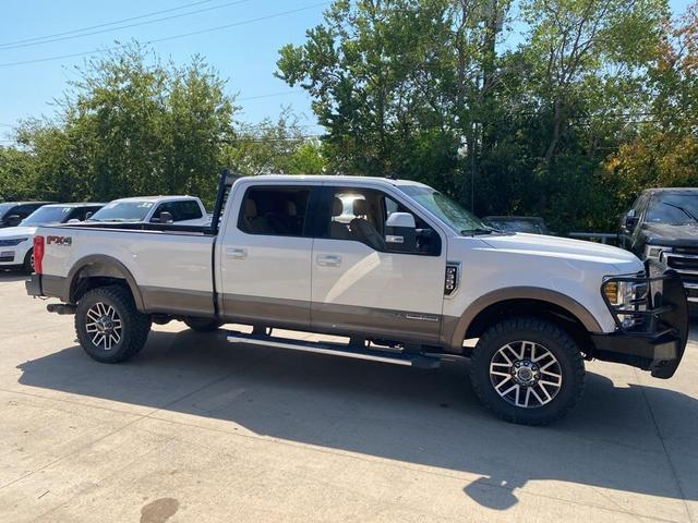2019 ford f-350 lariat super duty