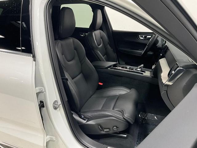 2022 volvo xc60 b5 inscription
