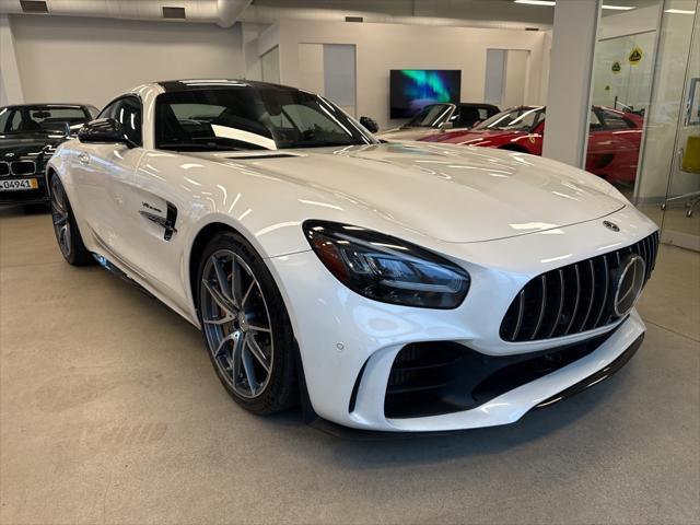 2020 mercedes-benz amg gt r