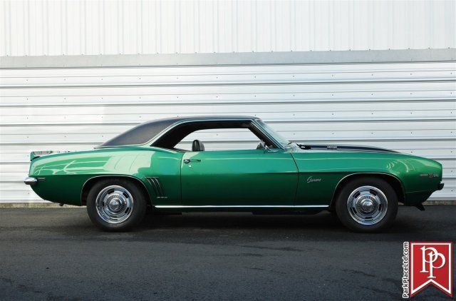 1969 chevrolet camaro z/28, rallye green on houndstooth cloth, 4-spd
