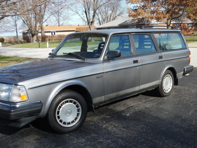 1993 volvo station wagon 240 runs great well taken care rare original 1 owner