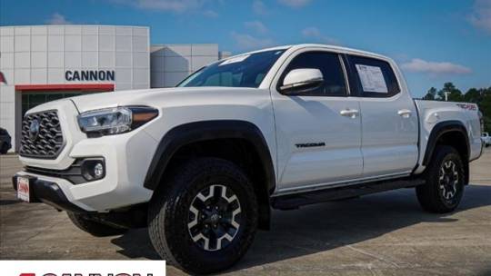 2022 Toyota Tacoma trd off-road v6