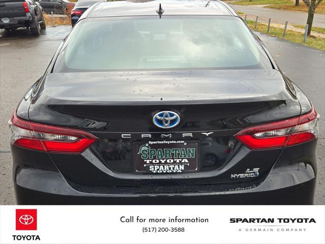 2021 toyota camry le