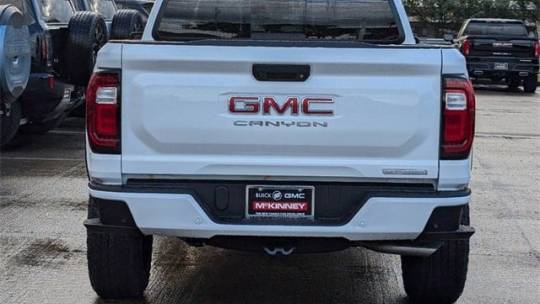 2024 GMC Canyon