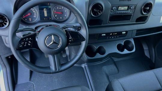 2025 Mercedes-Benz Sprinter