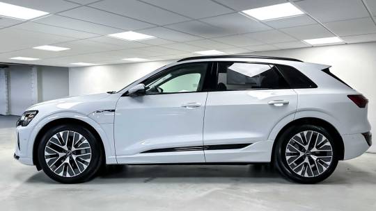2024 Audi Q8 e-tron