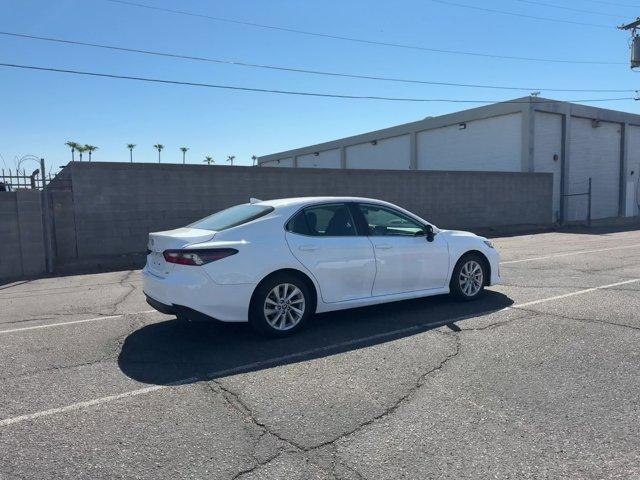2023 toyota camry le