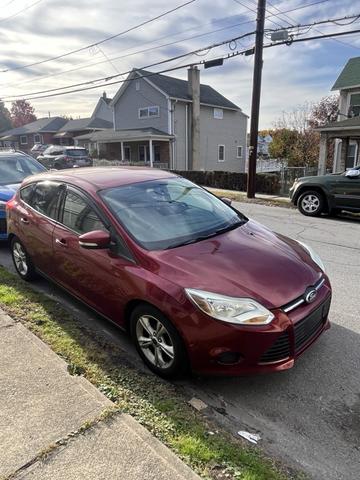2014 ford focus se