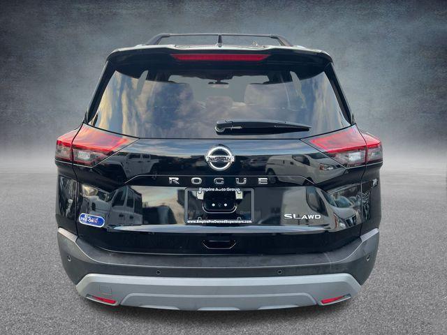 2021 nissan rogue sl