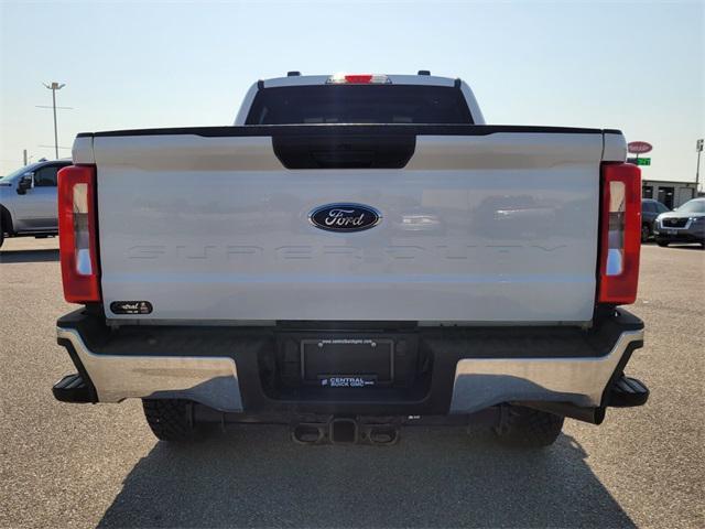 2023 ford f-350 xlt