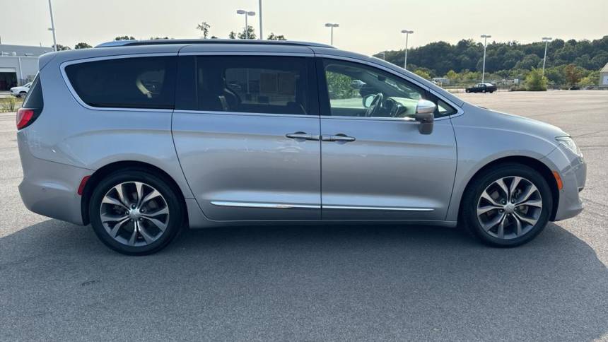 2020 chrysler pacifica limited