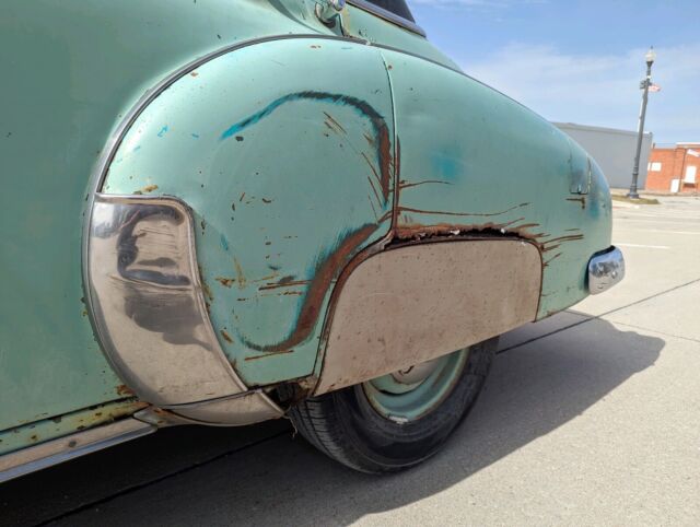 1950 chevrolet deluxe green rwd manual