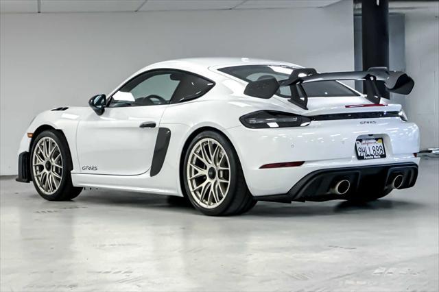 2023 porsche 718 cayman gt4 rs