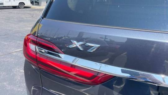 2021 BMW X7