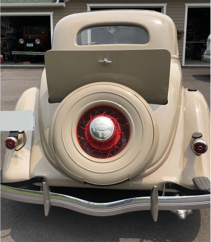 1935 ford 5-window coupe