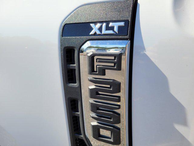 2023 ford f-250 xlt