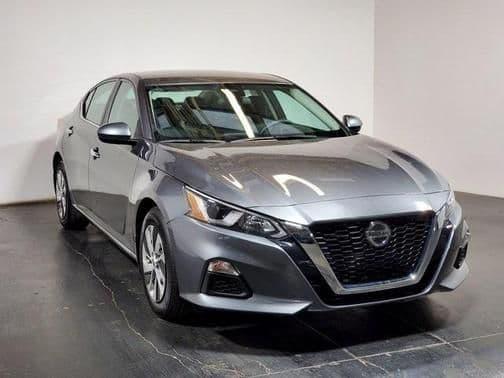 2021 nissan altima 2.5 s in manhattan, kansas