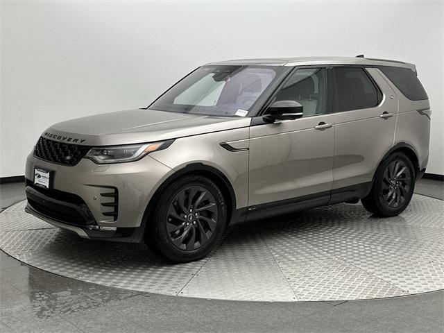 2022 land rover discovery p360 r-dynamic s