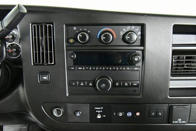 2020 chevrolet express 3500 lt