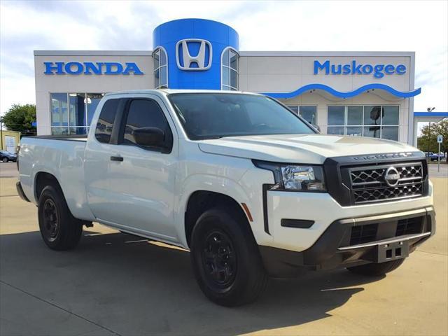 2022 nissan frontier s