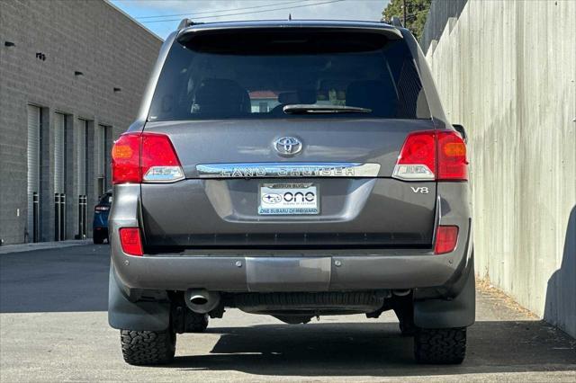 2015 toyota land cruiser base