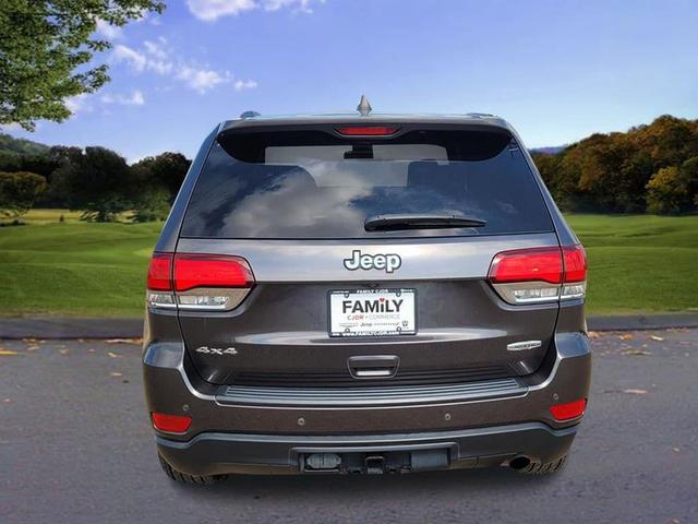 2020 jeep grand cherokee laredo
