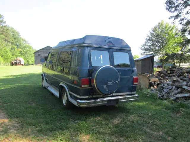 handicap handicapped van crow river lift ricon r 1209 seat base new tires remote