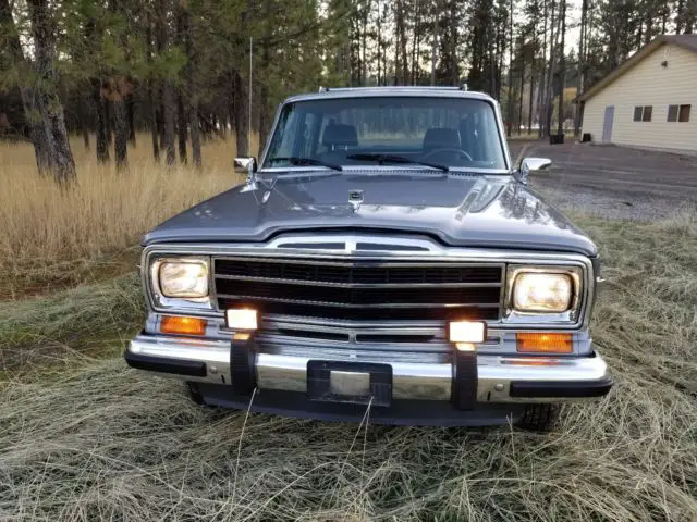 1989 jeep grand wagoneer low miles