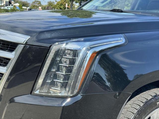 2017 cadillac escalade luxury