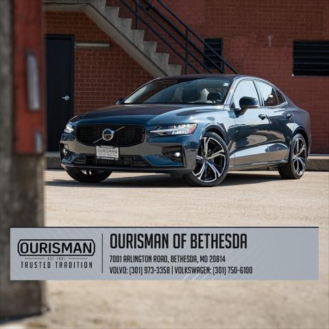 2024 volvo s60 b5 plus dark theme