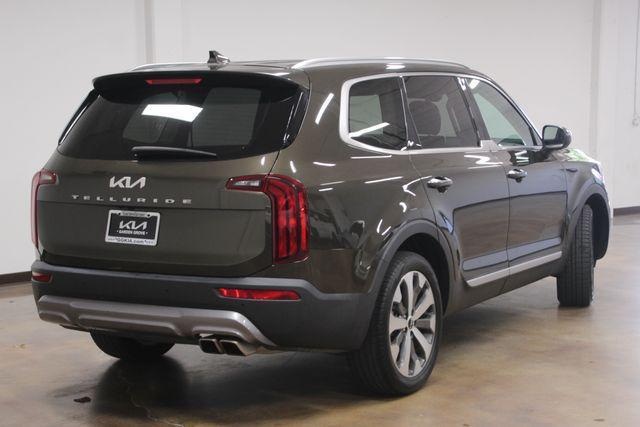 2022 kia telluride s