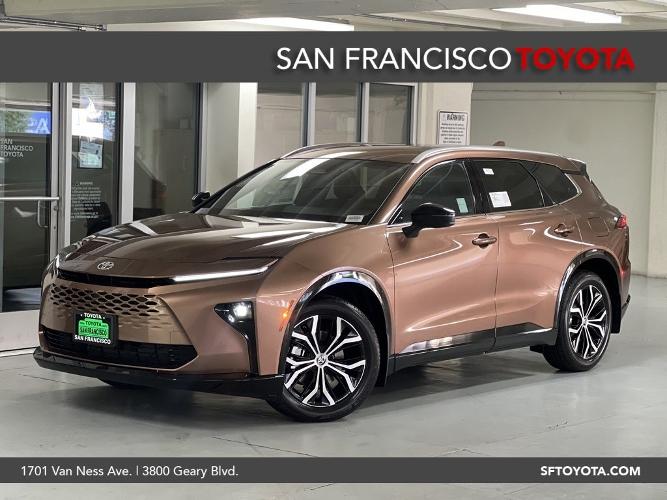 new 2025 toyota crown signia xle