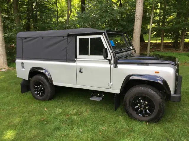 land rover defender 110 soft top beach runner, new build, excellent, 67k miles!!