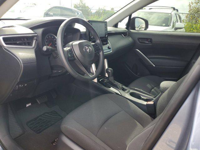2022 toyota corolla cross le