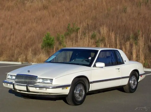 clean original entry level collector leather a regal reatta coupe 2 door sister
