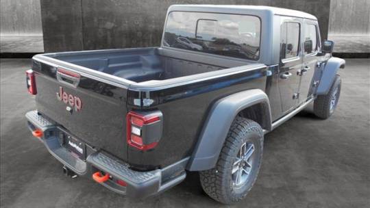 2024 Jeep Gladiator
