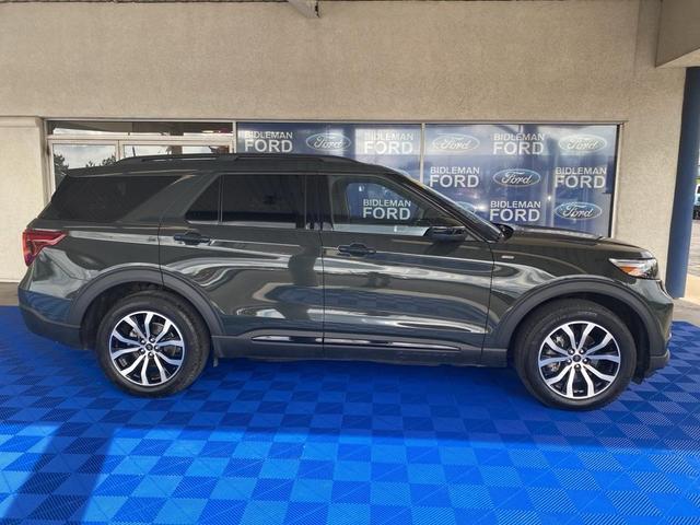 2023 ford explorer st-line