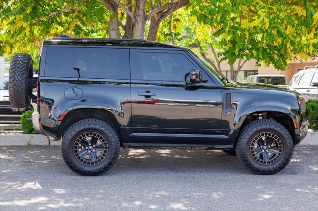 2022 land rover defender 90 x-dynamic s