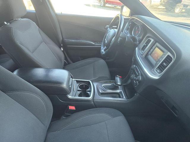 2015 dodge charger se