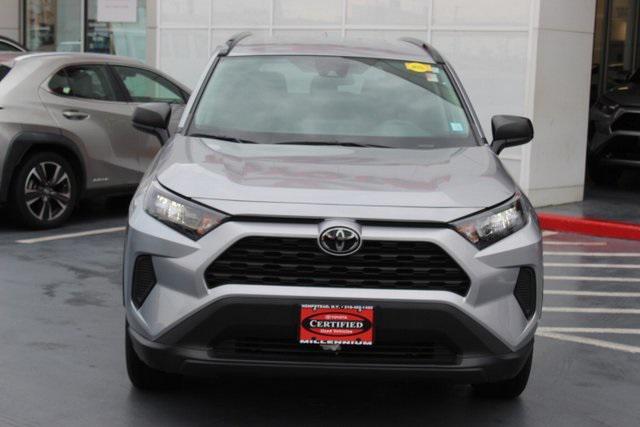 2021 toyota rav4 le
